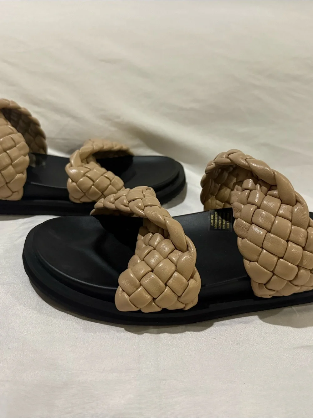 NWOT Alias Mae Soleis Twist Braid Strap Flat Sandals Natural Beige Size 9 - Picture 2 of 5